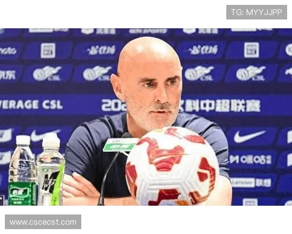 远征军高唱助威曲送别穆斯卡特赛后暖心致谢动人难忘瞬间画面集锦